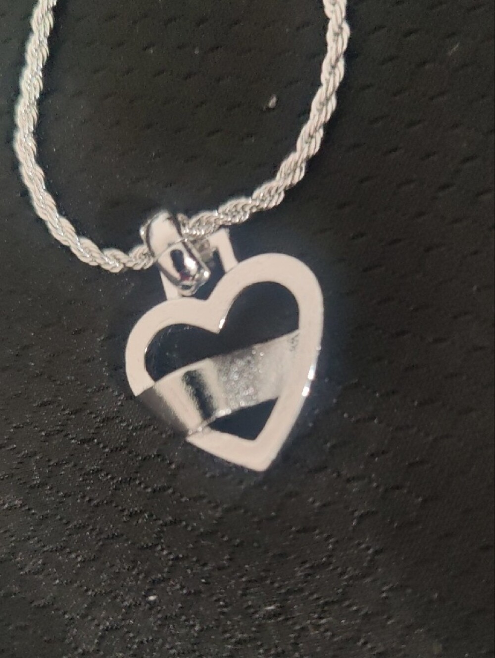 Nina Ricci Silver Heart Pendant Necklace – Sculpted Heart Design - Picture 9 of 12